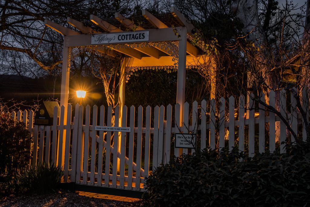 Tiffany'S Cottages ブライト エクステリア 写真